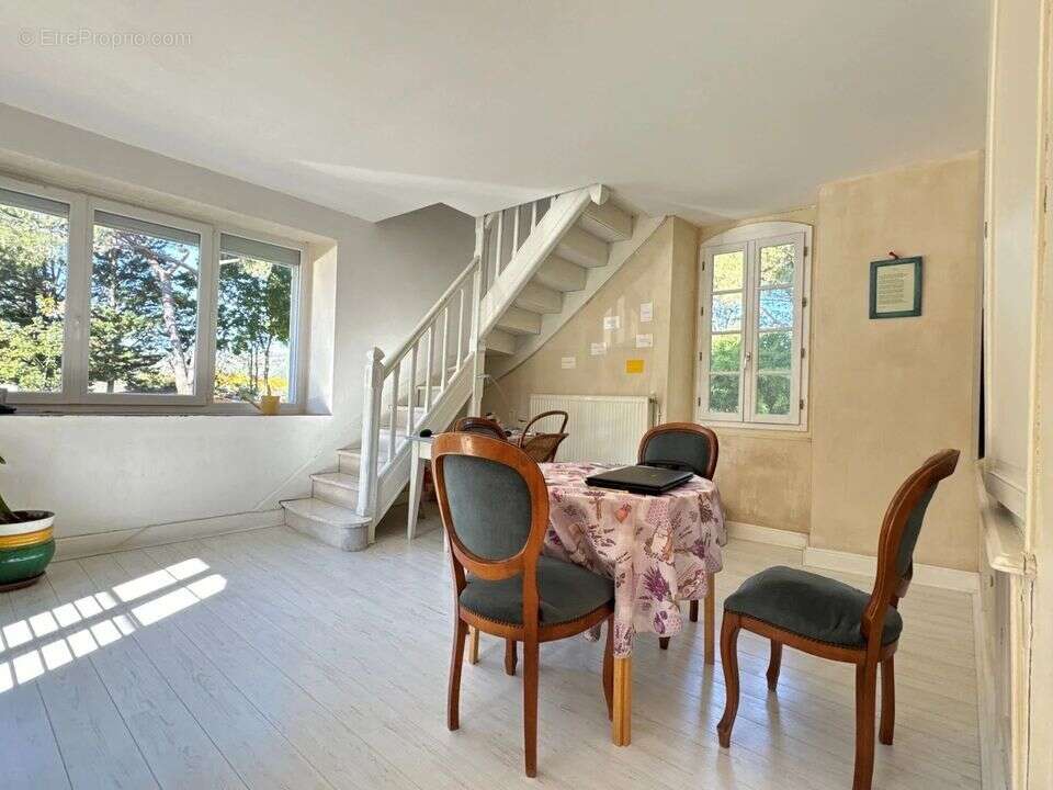 Maison à VIRE-SUR-LOT