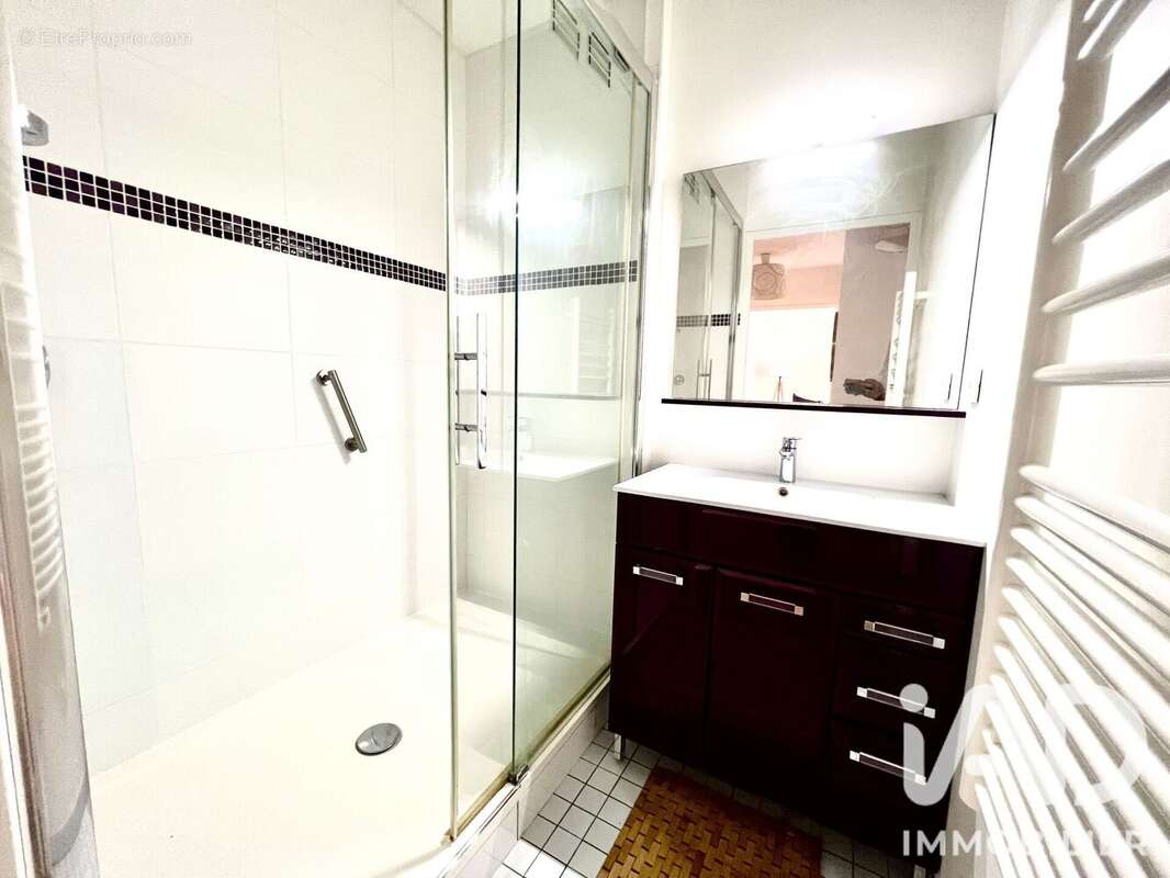 Photo 7 - Appartement à ISSY-LES-MOULINEAUX