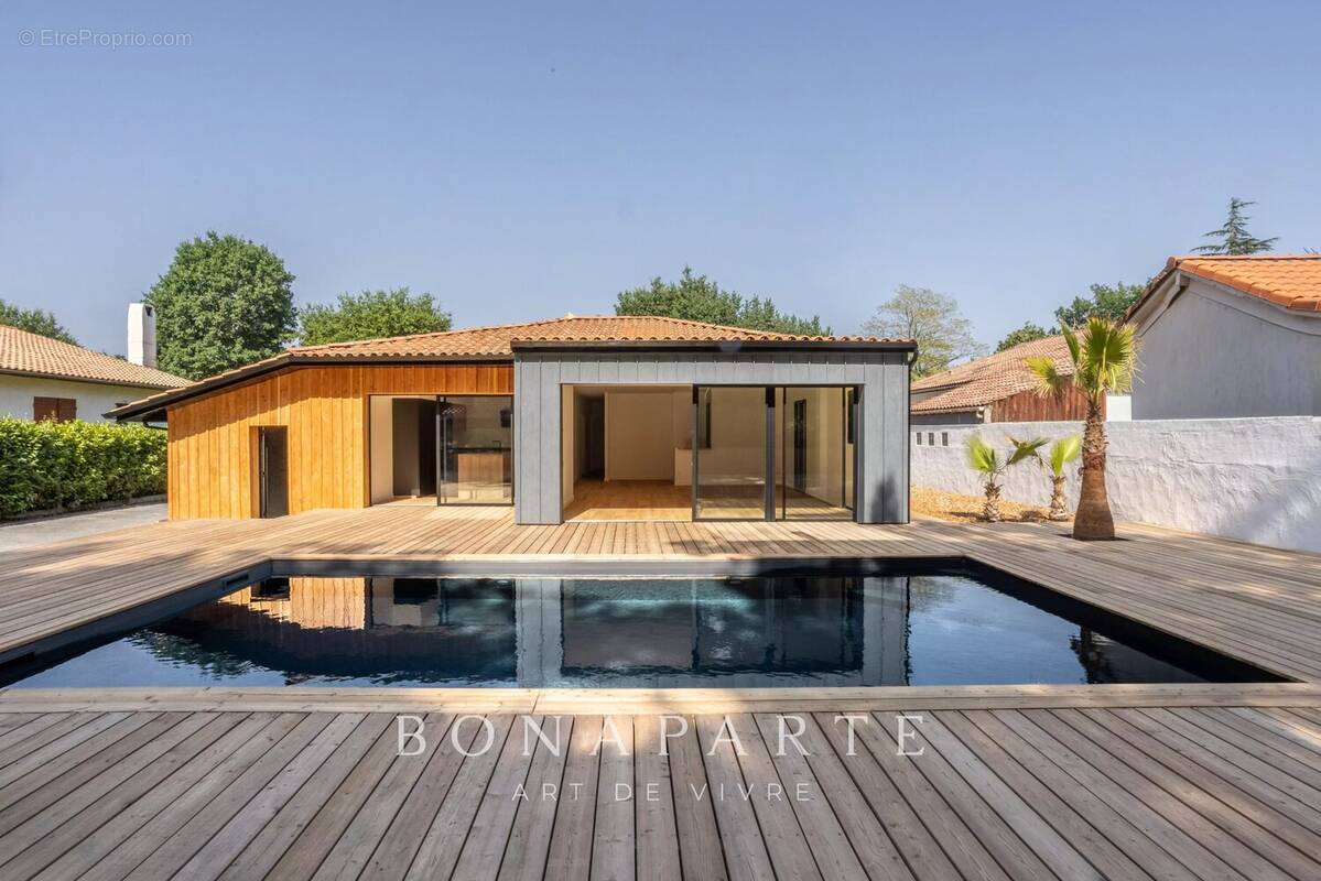 Maison à GUJAN-MESTRAS
