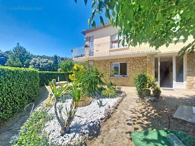 Maison à VAISON-LA-ROMAINE