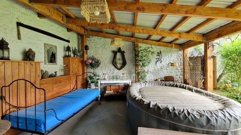 Dpt Essonne (91), à vendre proche de Méréville propriété 8 pièces avec maisonnette, jardin clos, cave et garage - photo 26