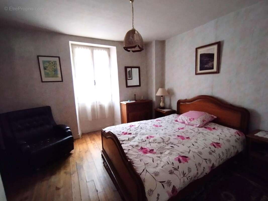 Maison 203 m² à Vernoux-En-Vivarais  - photo 6