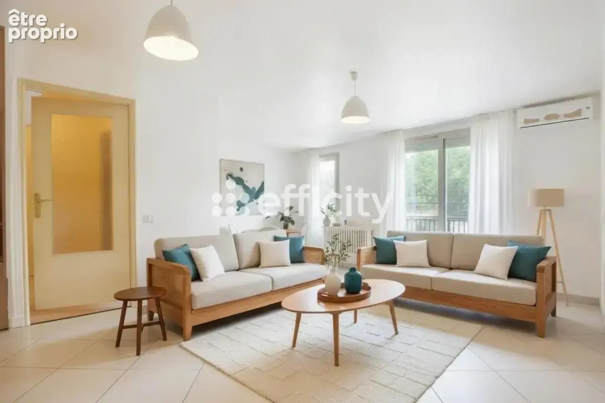 Appartement à LYON-8E