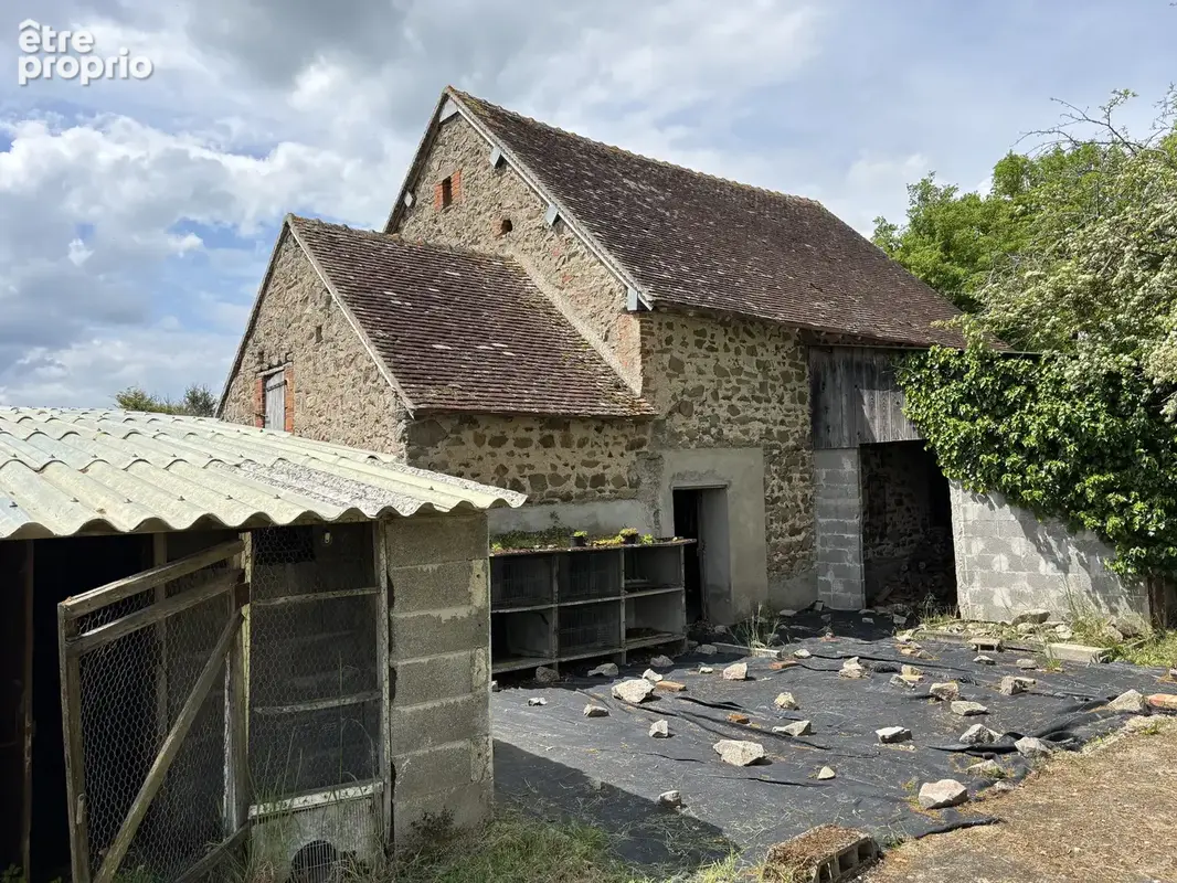 Voussac   Maison avec grande grange sur 3,89 hectares de terrain - photo 29