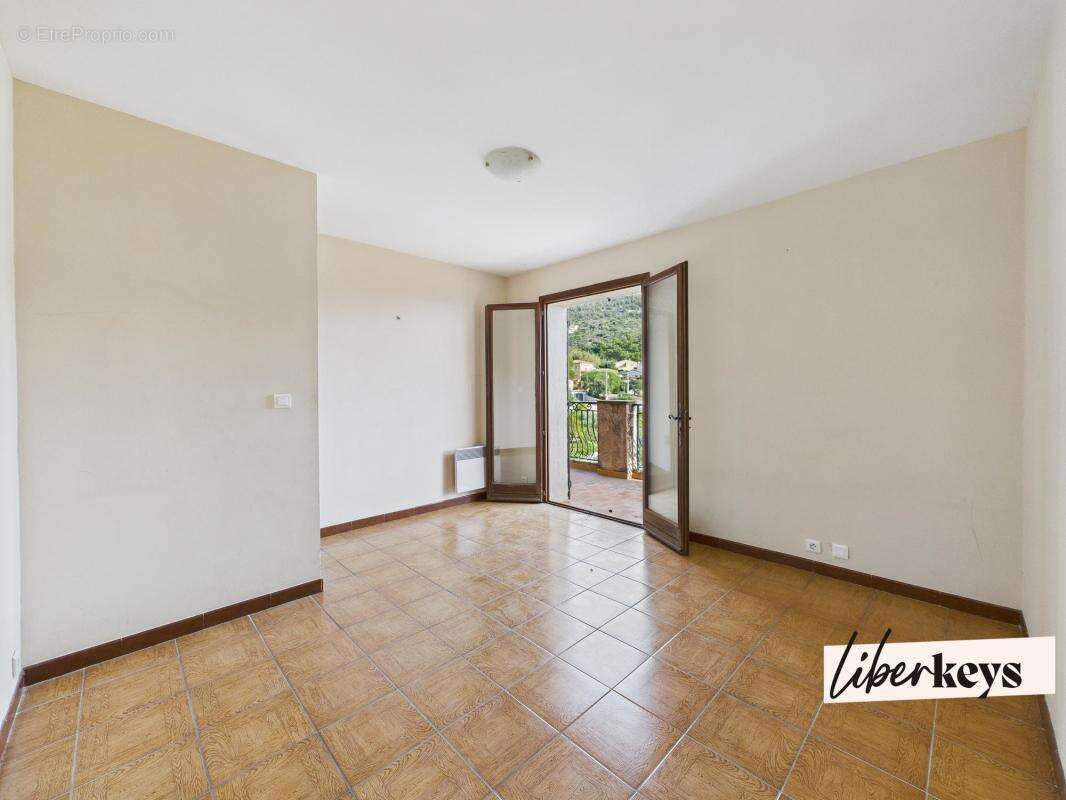 Èze – Vue mer panoramique, dernier étage de villa – 118 m² + 60 m² de terrasse - photo 12