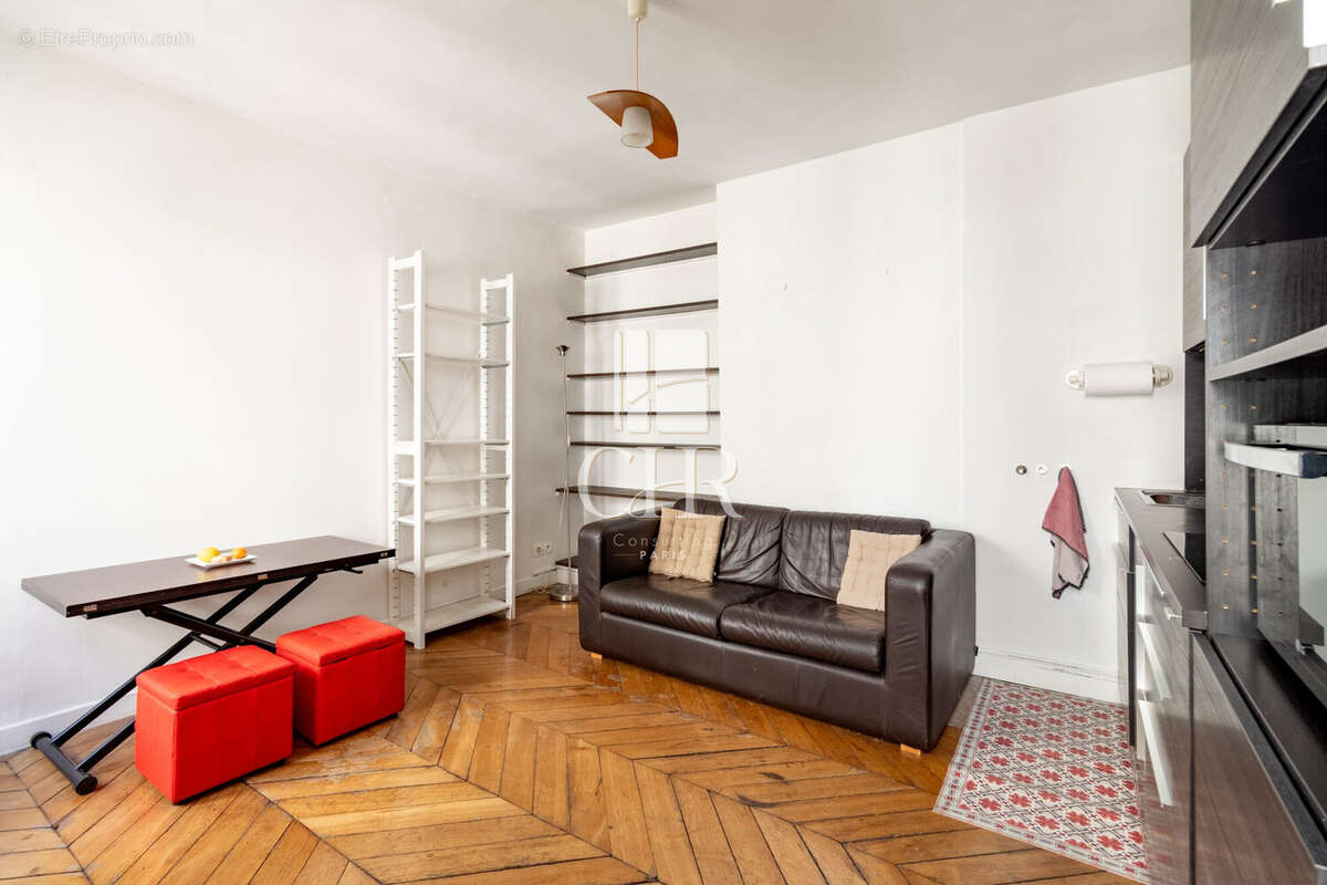 Appartement à PARIS-10E