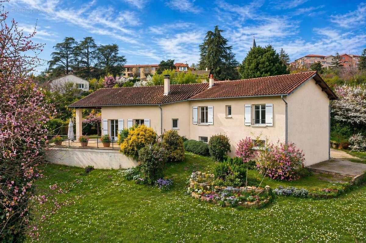 Maison à DARDILLY