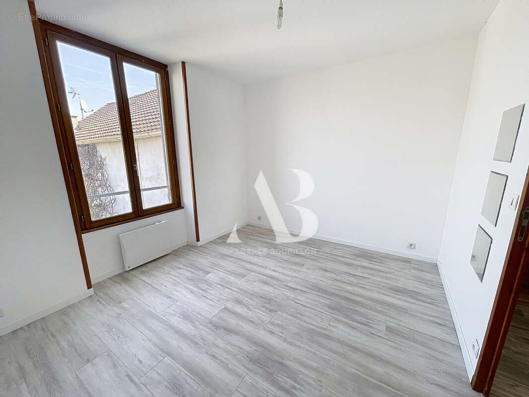 Appartement de type 3 à GUIGNES - photo 5