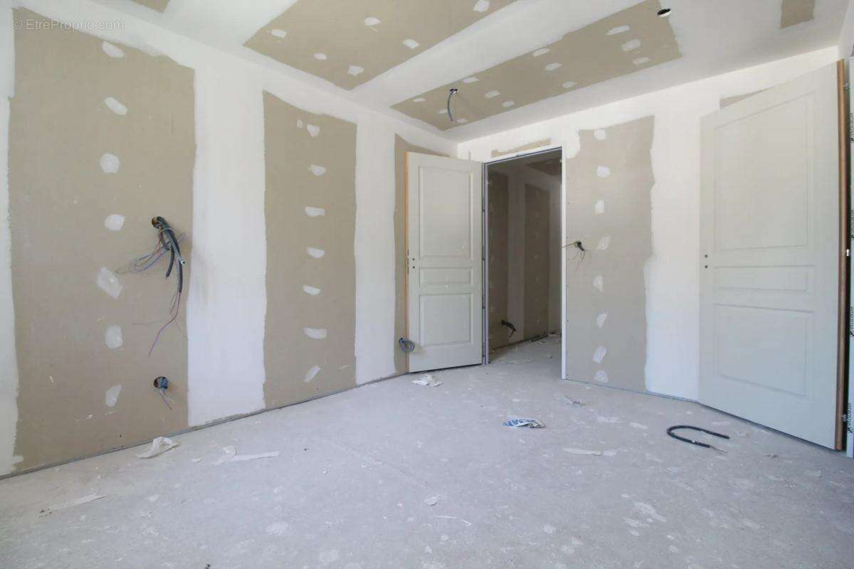 Maison à SAINT-SERNIN-SUR-RANCE