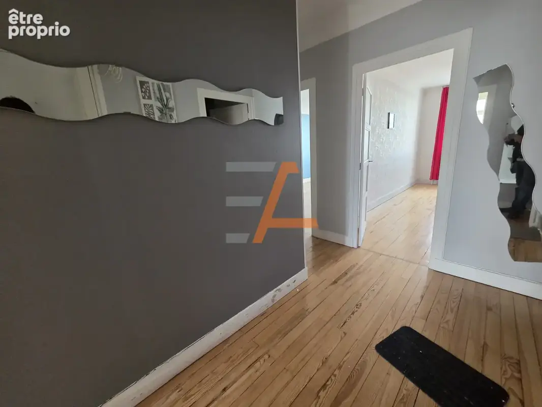 Proche faculté et Place Anatole France F2 de 64m2 au 5 étage avec ascenseur et balcon - photo 7