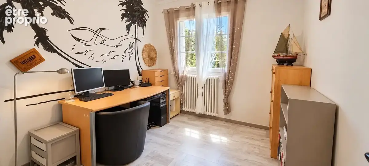 MAISON EN PIERRES XIX ème AVEC dépendance et piscine sur 2600 m² . - photo 19