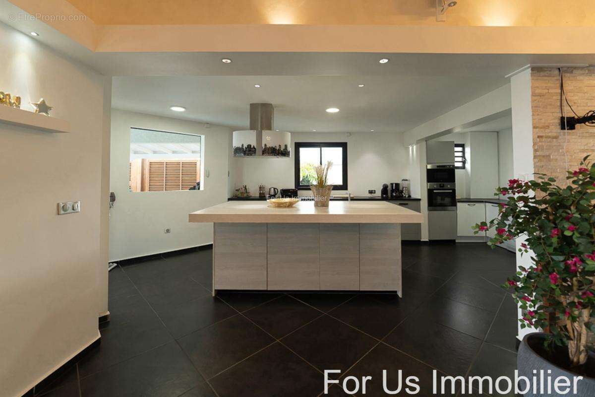 Maison à SAINTE-ANNE