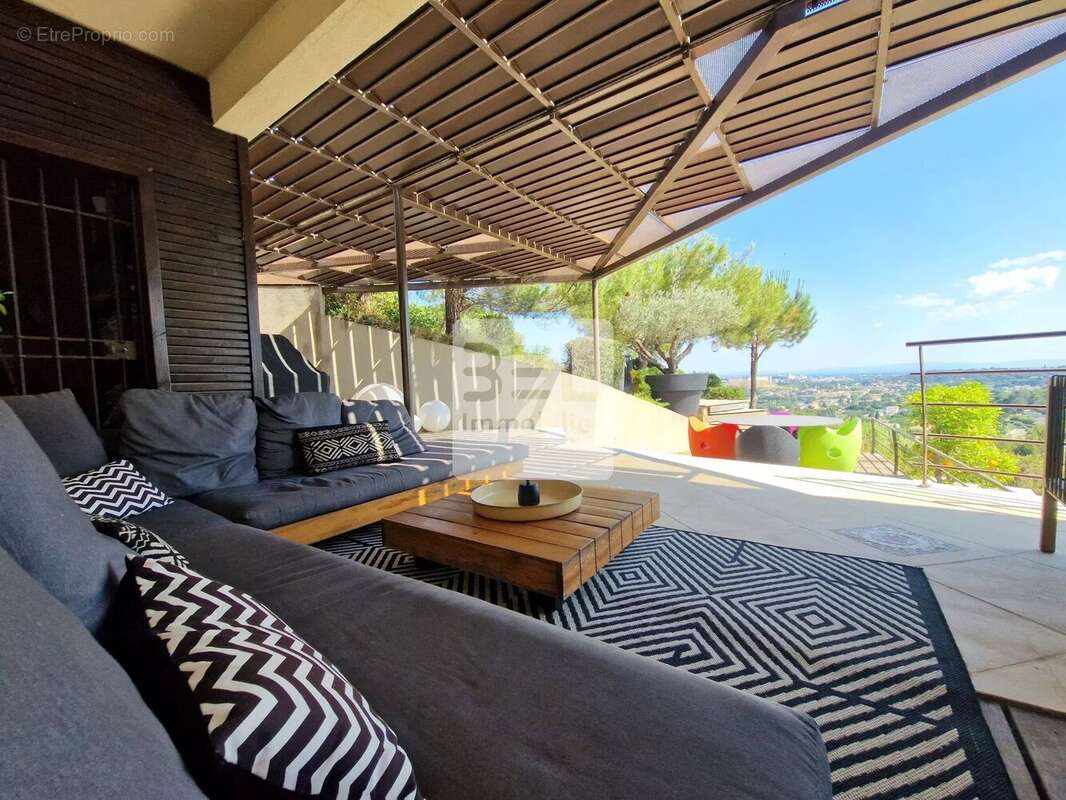 Maison à VILLENEUVE-LES-AVIGNON