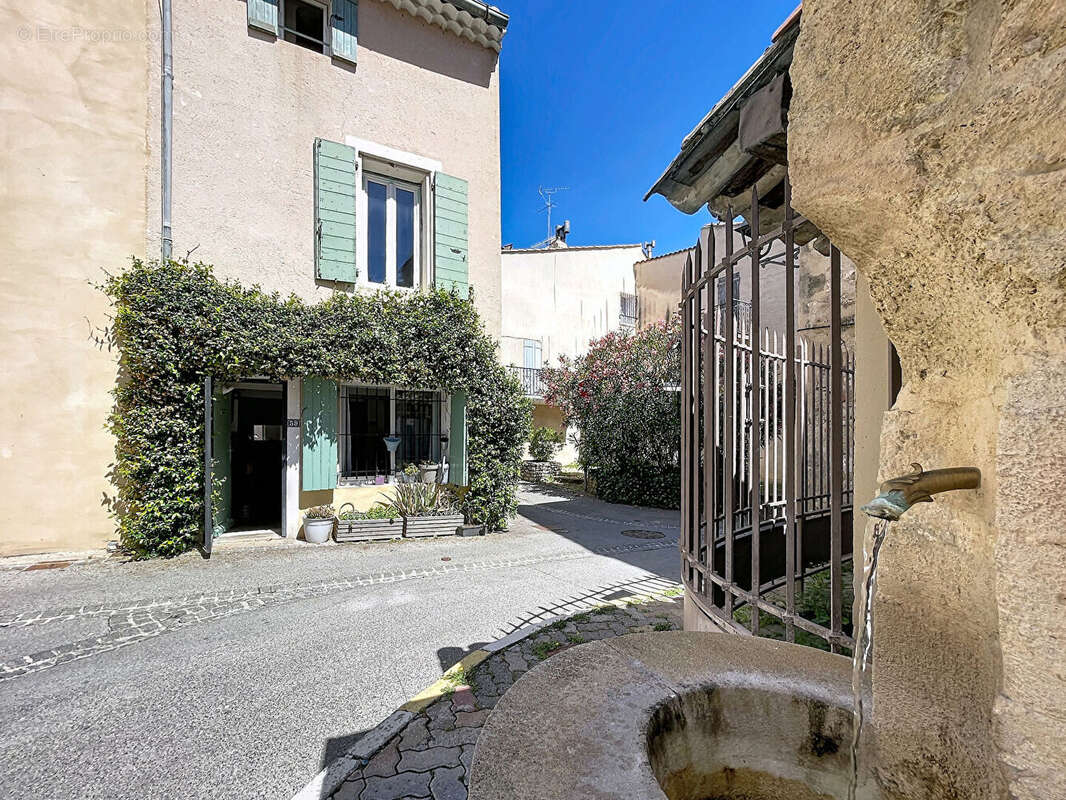 Charmante maison de village de 107m2, 6 pièces 4 chambres, bureau, exposition sud - photo 5