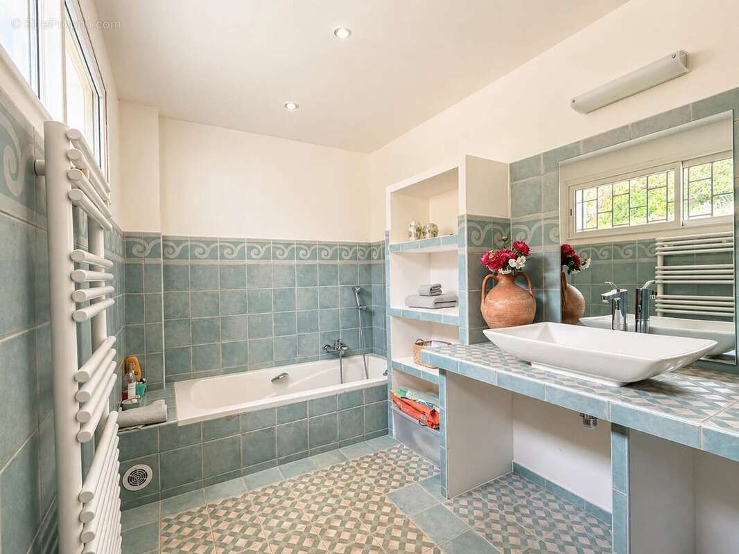 Maison à MOISSAC-BELLEVUE