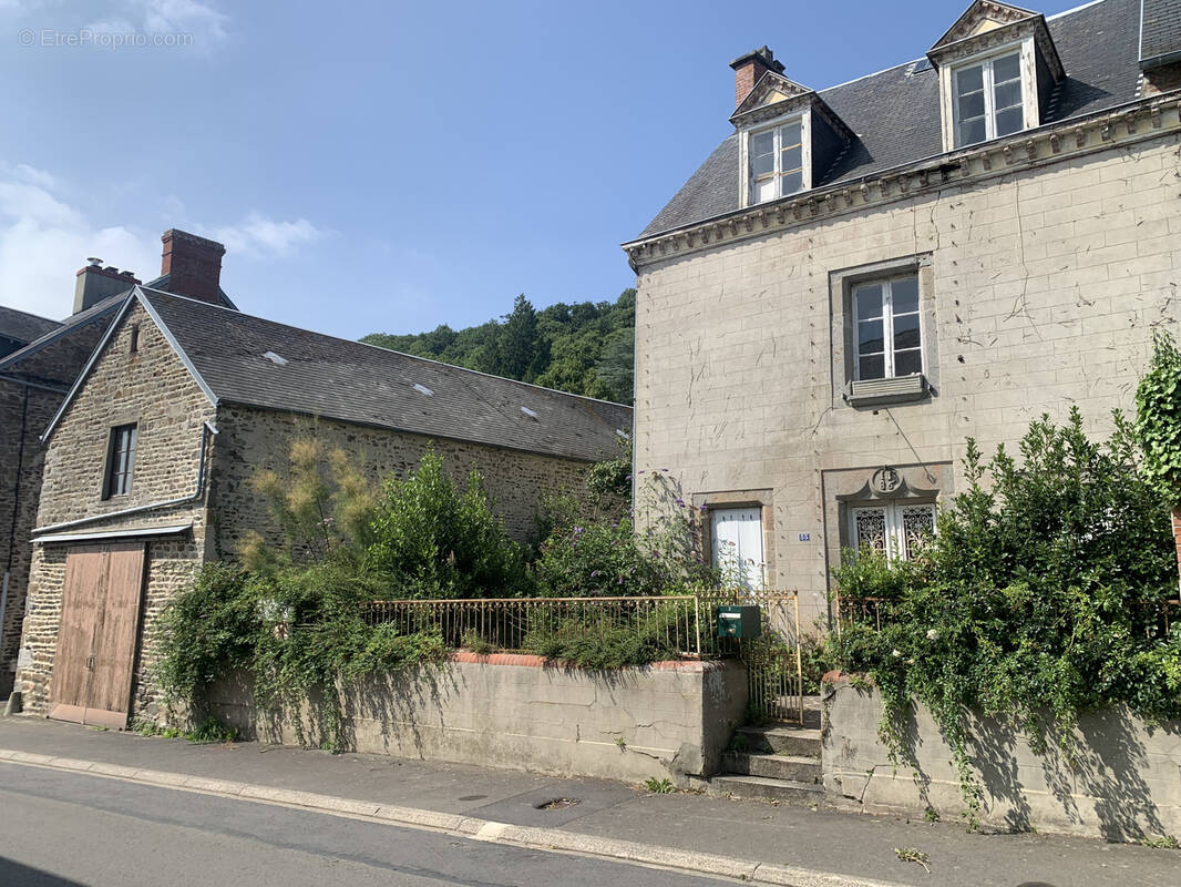 Maison à SAINT-JEAN-LE-THOMAS