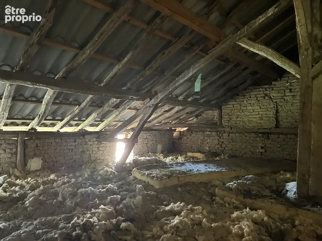 Ferme a renover sur  2 ha - photo 12