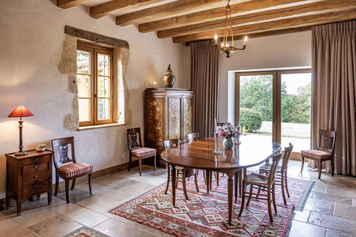 Maison à LALINDE