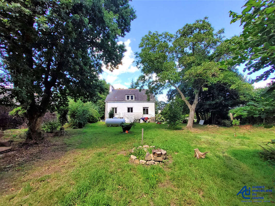 Maison à SAINT-GERAND