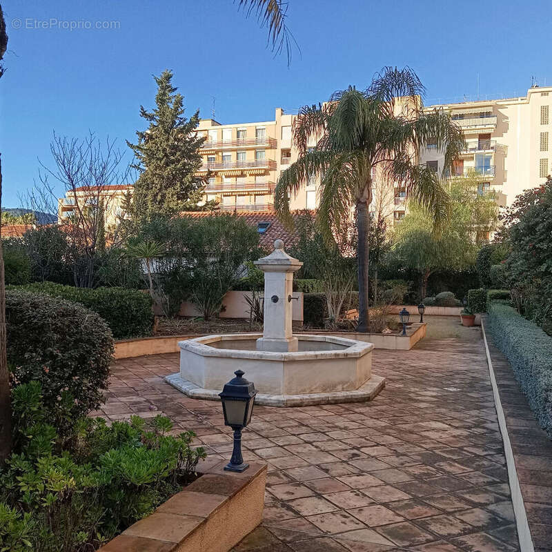 Appartement à HYERES