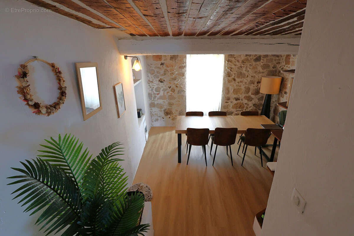 Maison de village de 106 m² avec jardin et piscine à Peymeinade - photo 8