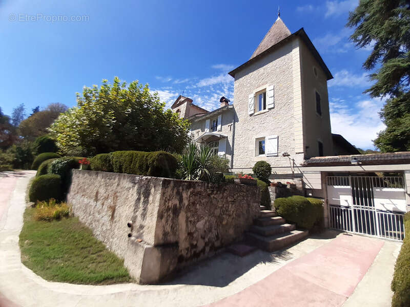 Maison à CAHORS