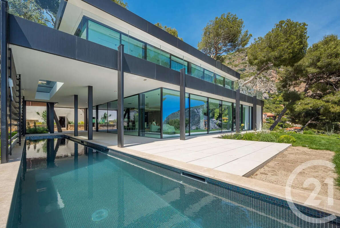 Maison à EZE
