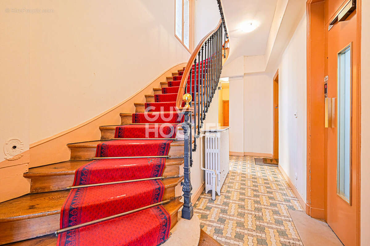 Appartement à PARIS-12E