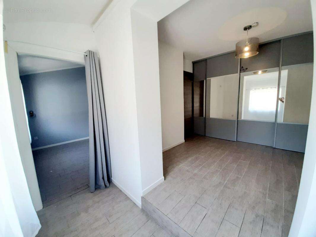 Maison à JONQUIERES