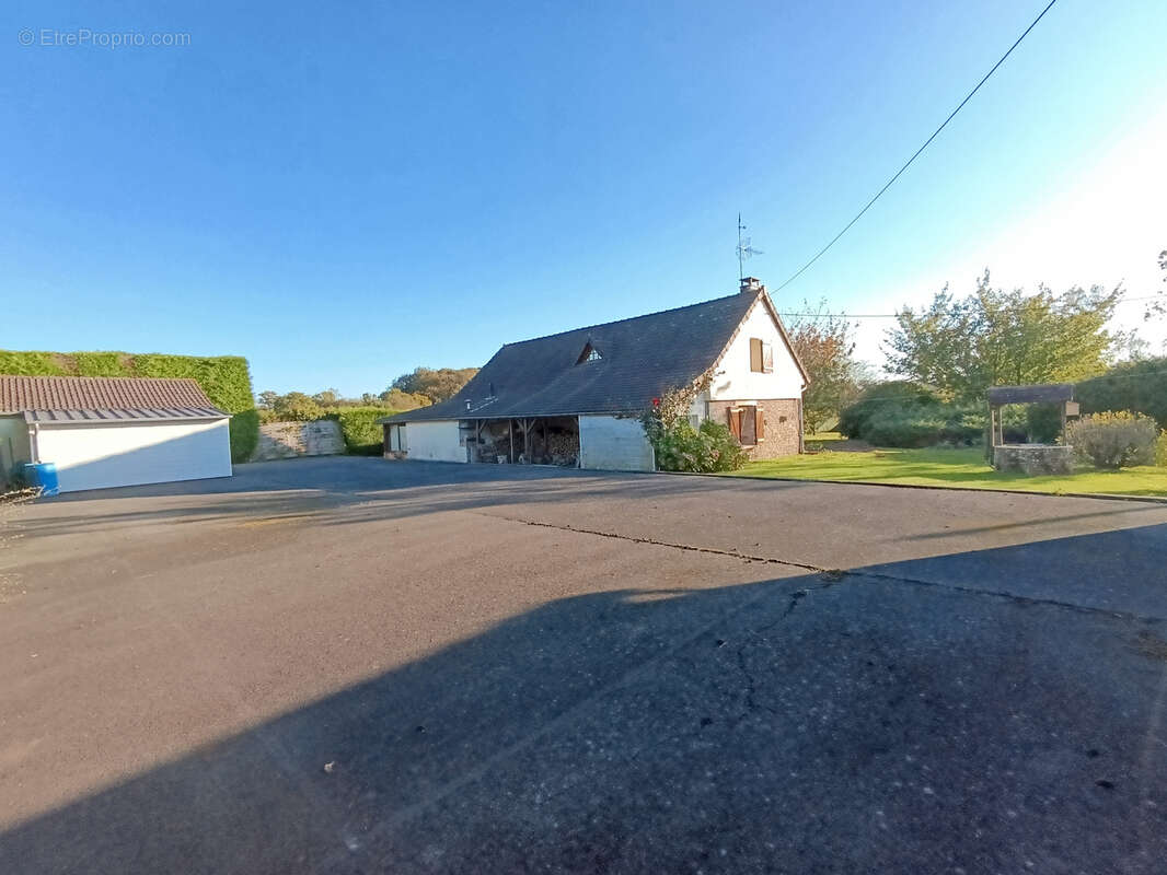 Maison à LA TRINITE