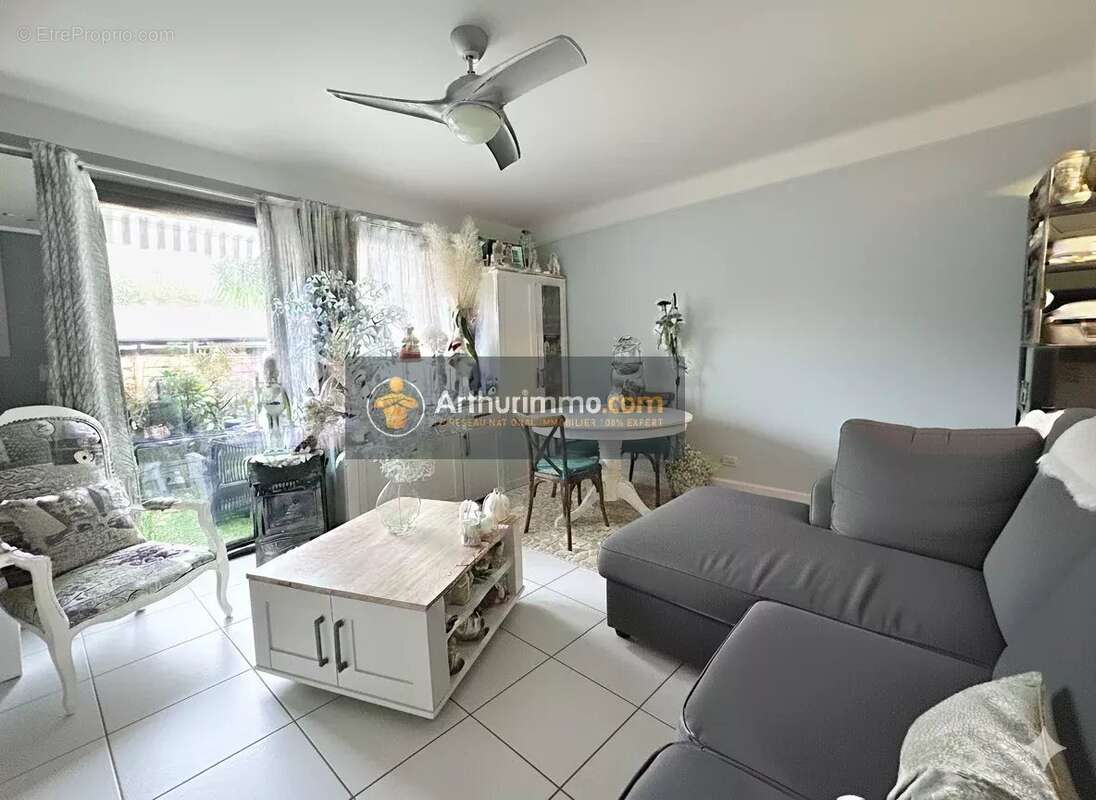 Appartement à FREJUS