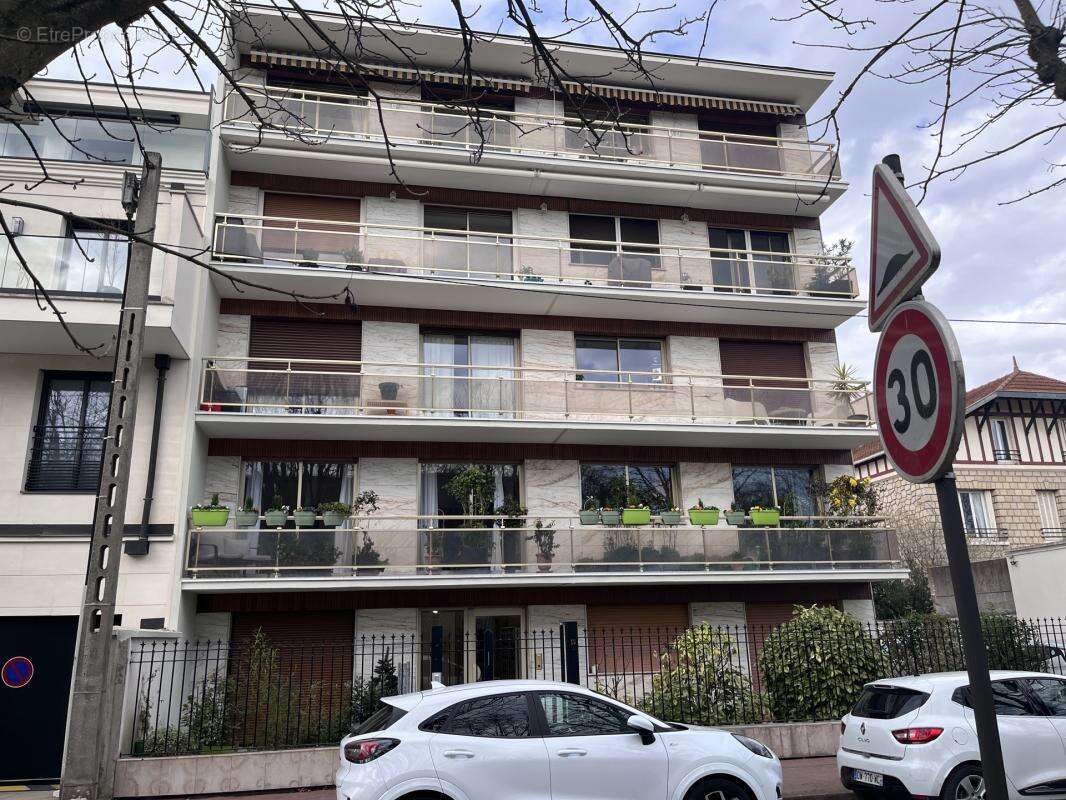 Appartement à SAINT-MAUR-DES-FOSSES