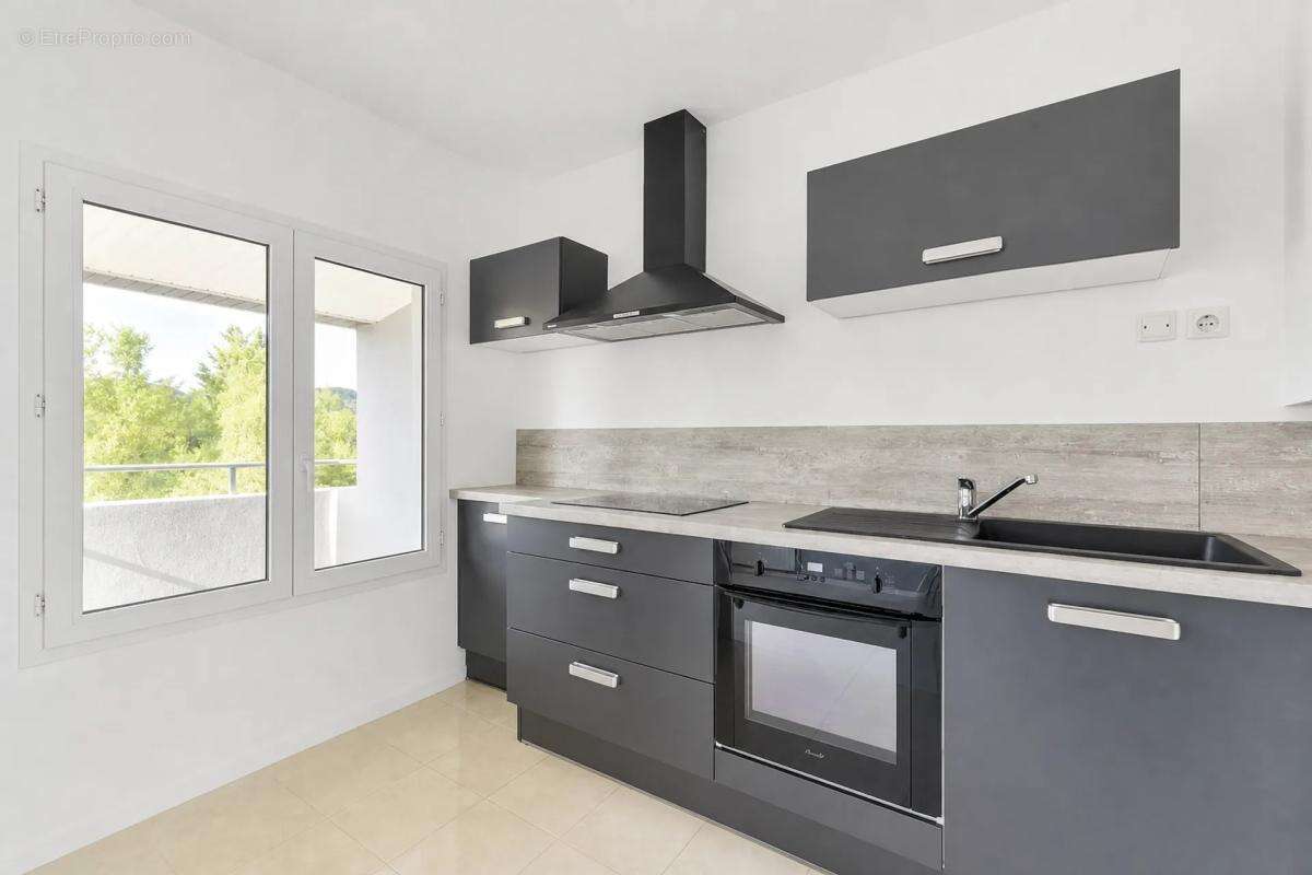 Appartement à REZE