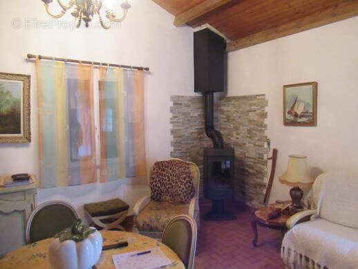 Maison à COUCOURON