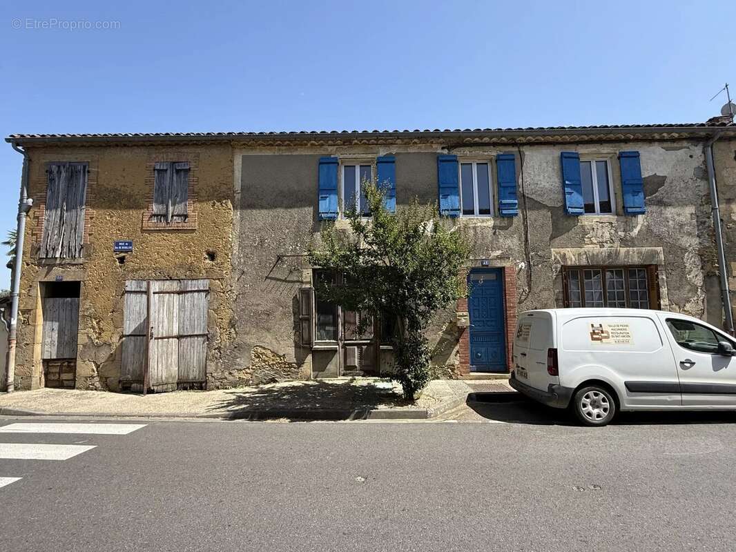 Appartement de Type T3 de 73m2 habitables sur 2 niveaux avec 1 Garage indépendant - photo 8