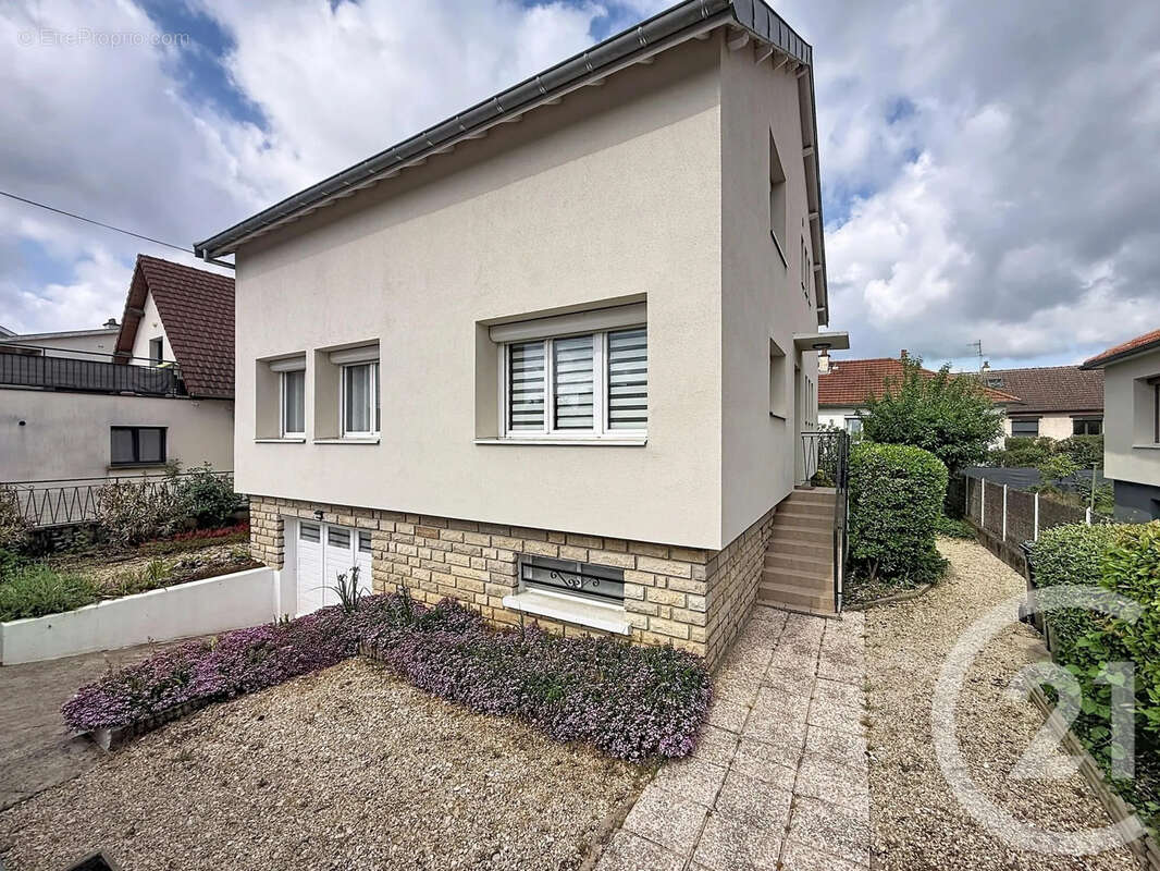 Maison à DIJON