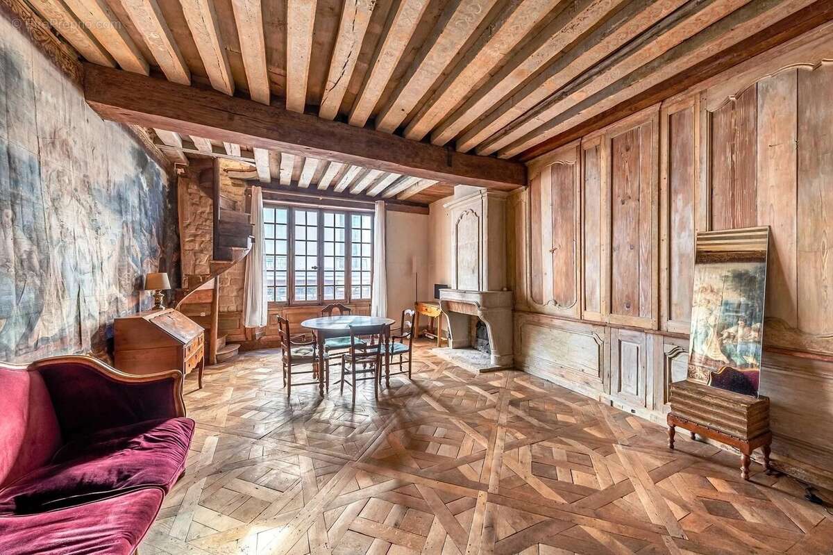 3PDuplex de charme – Île Saint-Louis – Rue Saint-Louis - photo 8