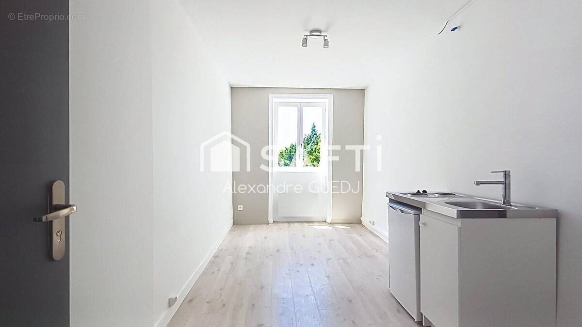Photo 1 - Appartement à RILLIEUX-LA-PAPE