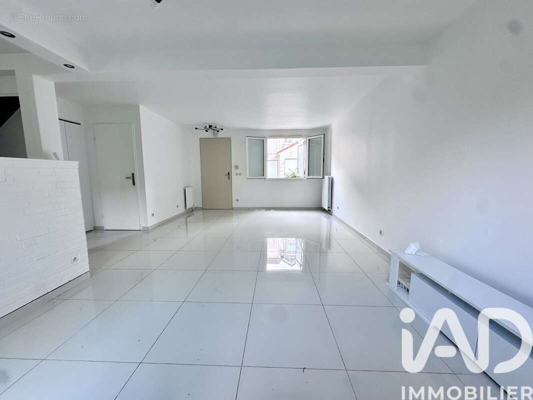 Photo 3 - Maison à COURDIMANCHE