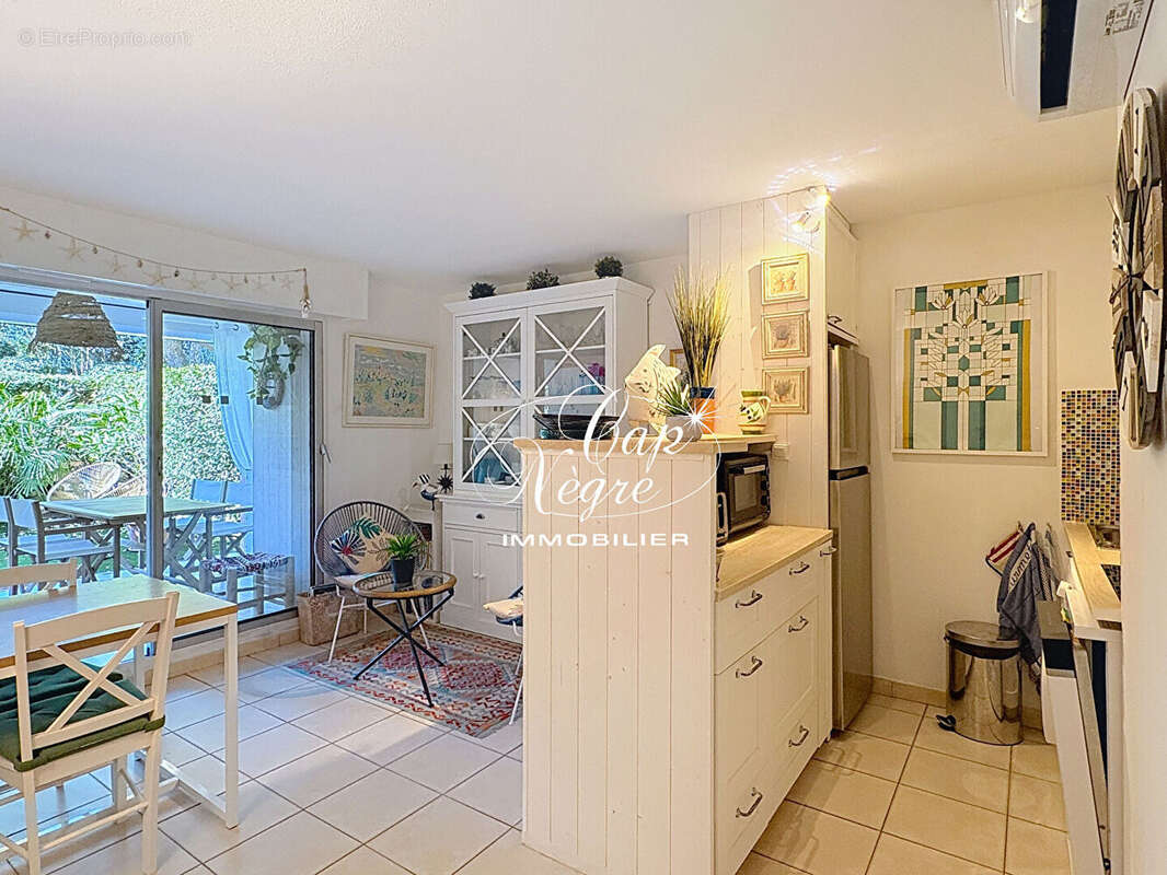 Appartement à LA CROIX-VALMER