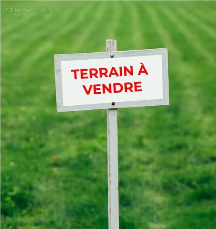 Terrain à GARGENVILLE