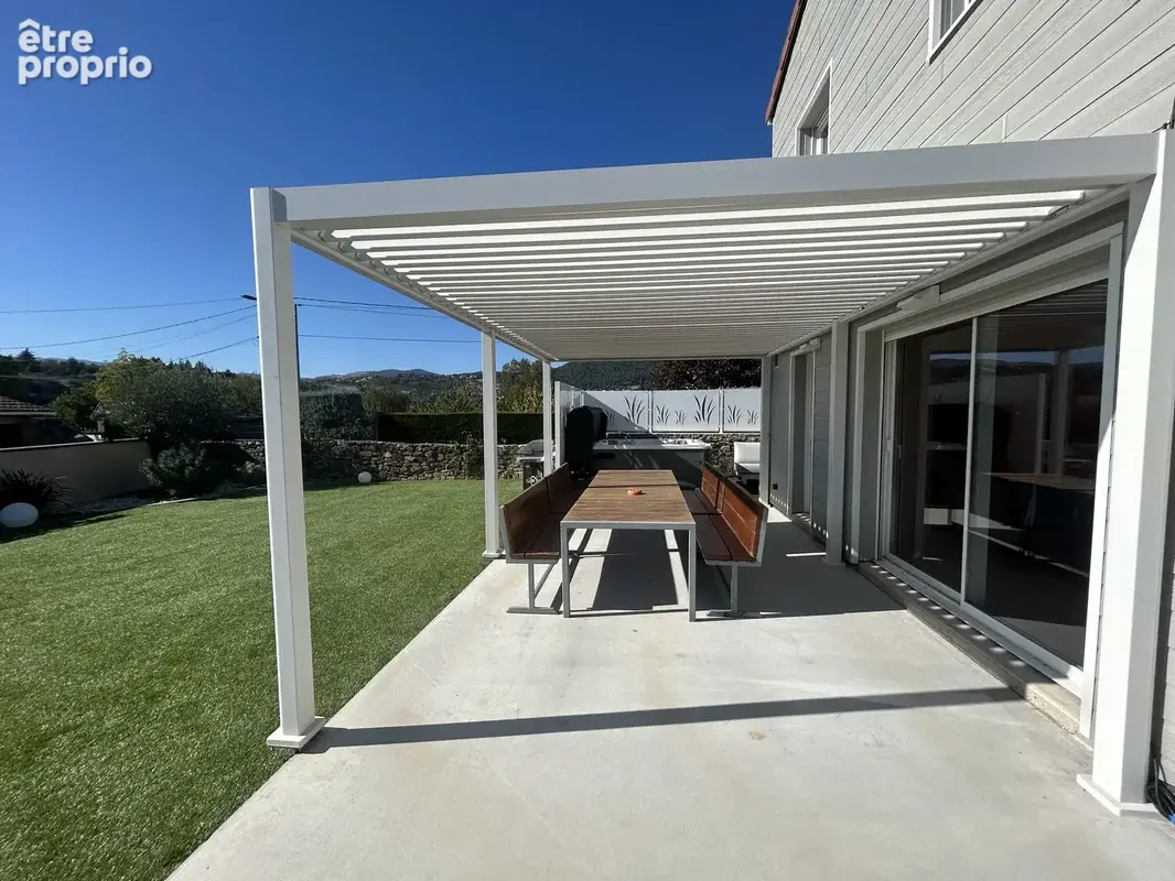 Maison récente à vendre à ANNONAY avec 6 chambres, garage et terrain attenant - photo 5
