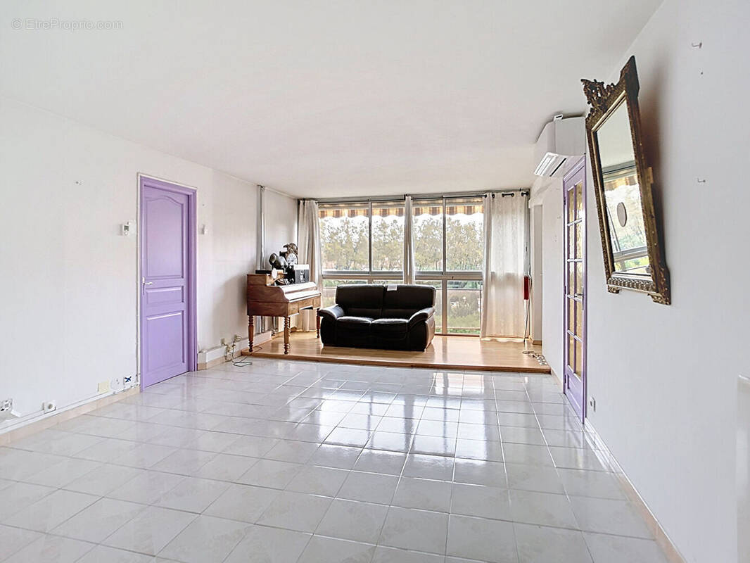 Appartement à FREJUS