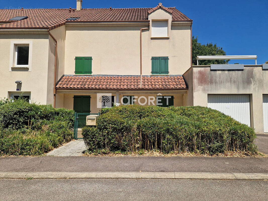 Appartement à CONDAT-SUR-VIENNE