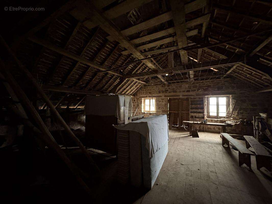 Maison à SAINT-AULAIRE