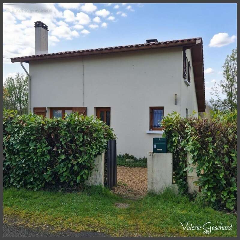 Maison à PORCHERES