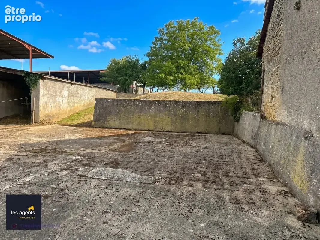 Maison  6 pièce(s) - photo 2
