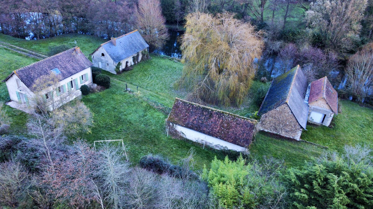 Maison à LOUESTAULT
