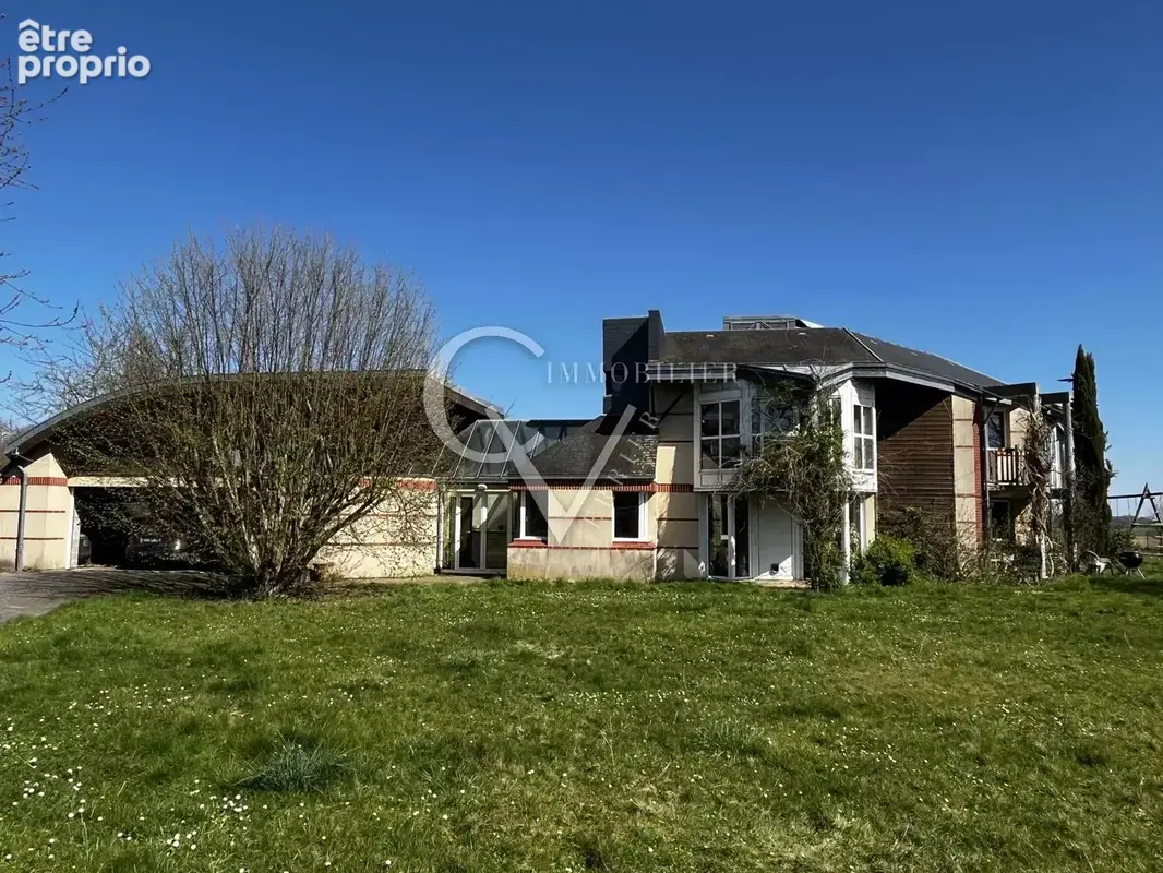 Maison 10 pièces 320 m² à vendre à Gisors (27140) - photo 3