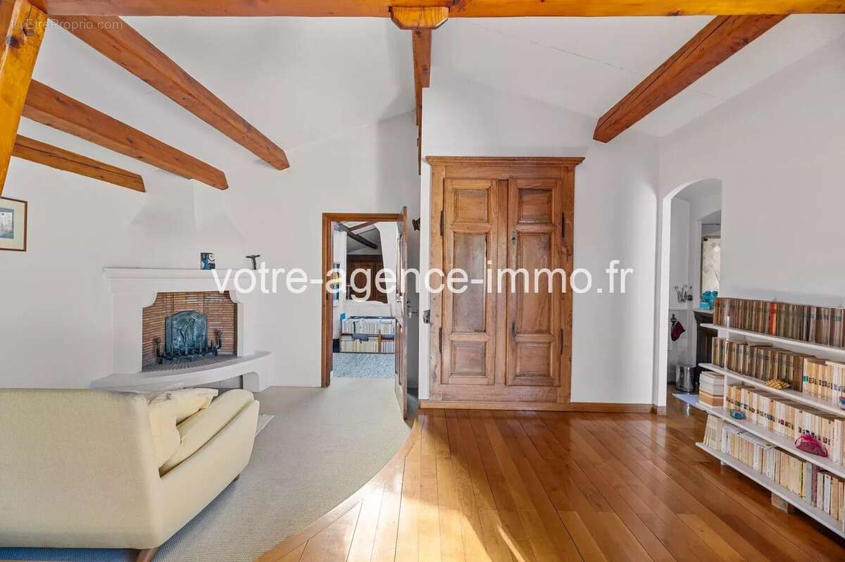 Maison à TOURRETTE-LEVENS